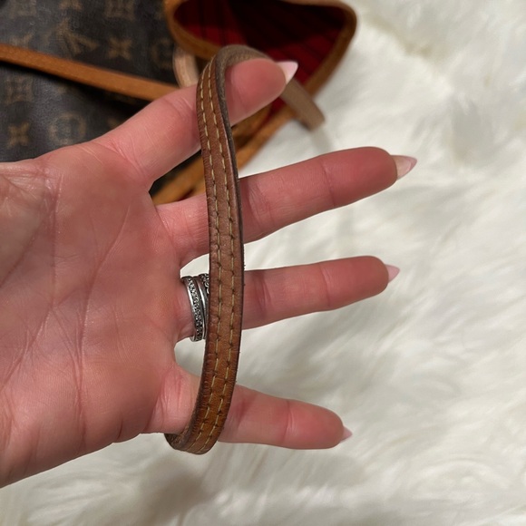 AUTHENTIC Louis Vuitton Neverfull MM - Picture 14 of 15